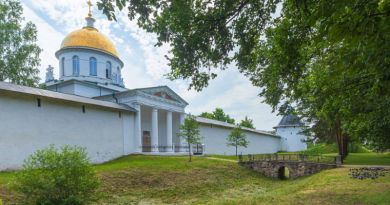 Экскурсии в `Печоры` из Пскова